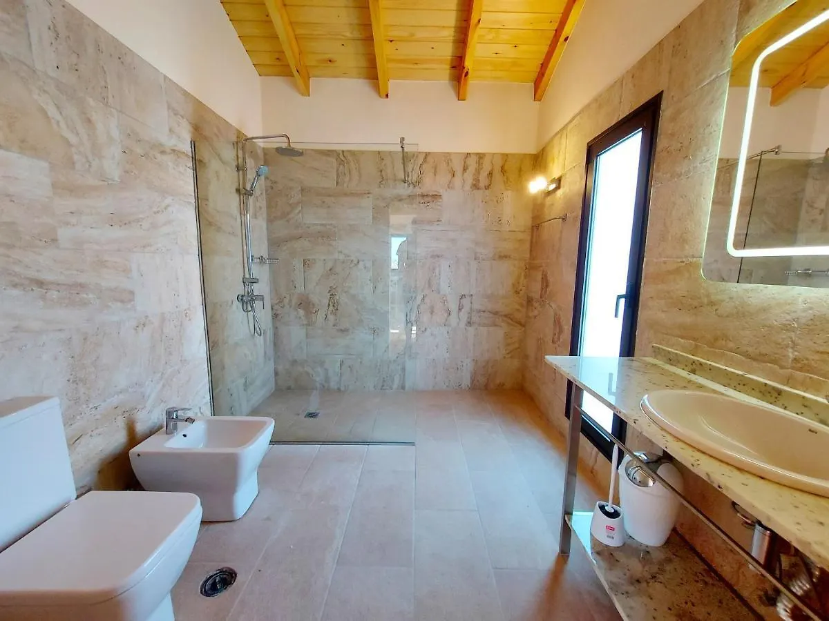 Villa Cora Triquivijate